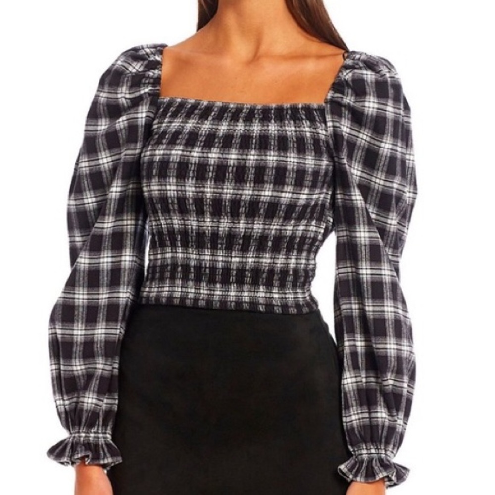 NWT Chelsea & Violet Plaid Puff Long Sleeve Smocked Top